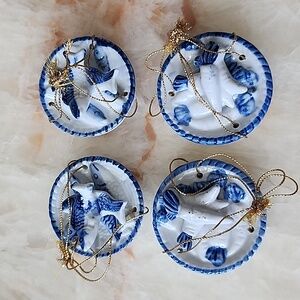 Miniature Hanging Blue Porcelain Fish on Plates Ornaments/Decorations,  4 pieces